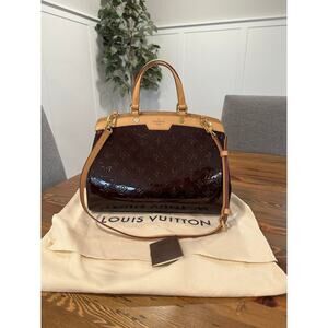 Louis Vuitton Brea MM Vernis Leather Bag